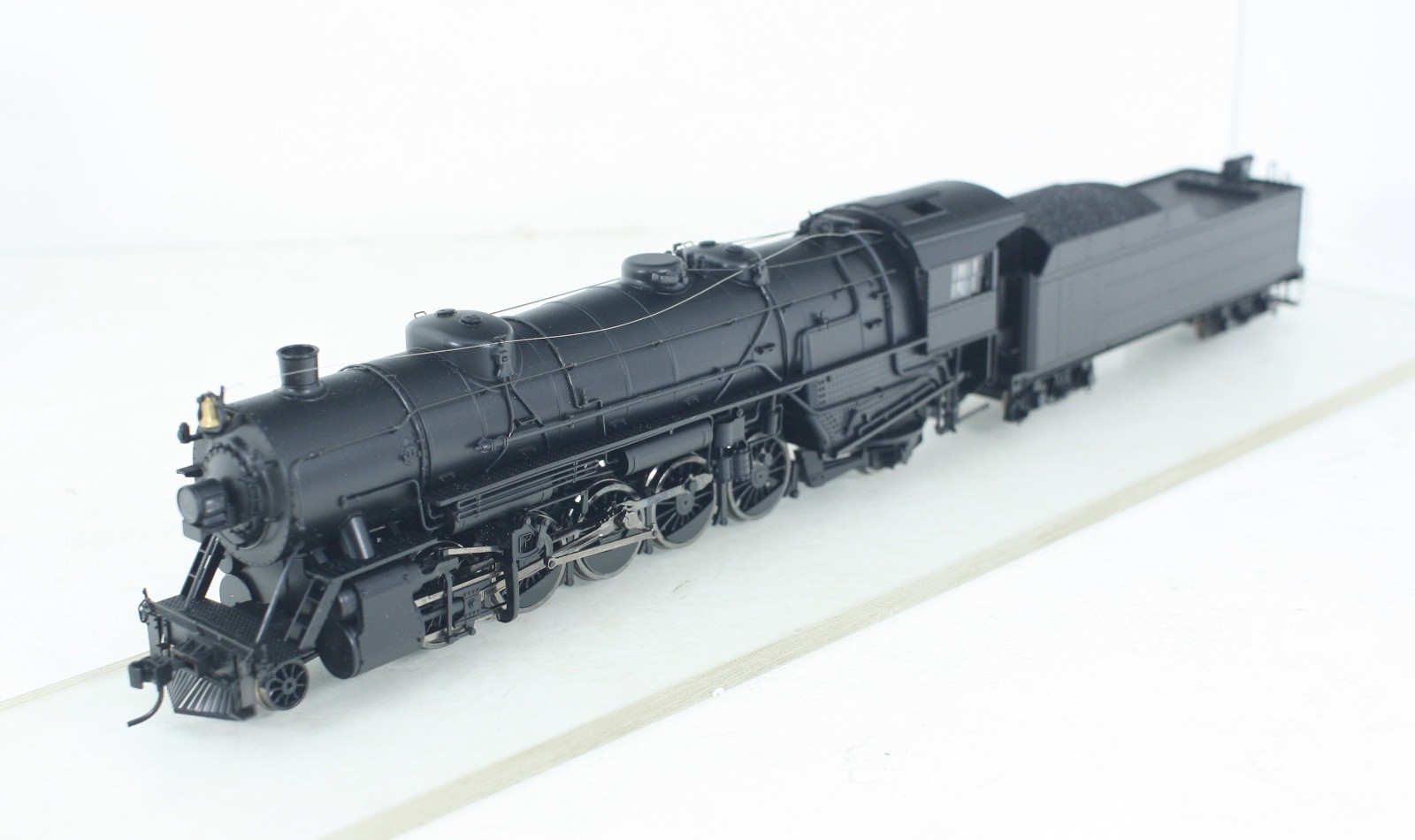 HO Scale Proto 2000 Unlettered 2-10-2 Locomotive and Tender DCC Sound