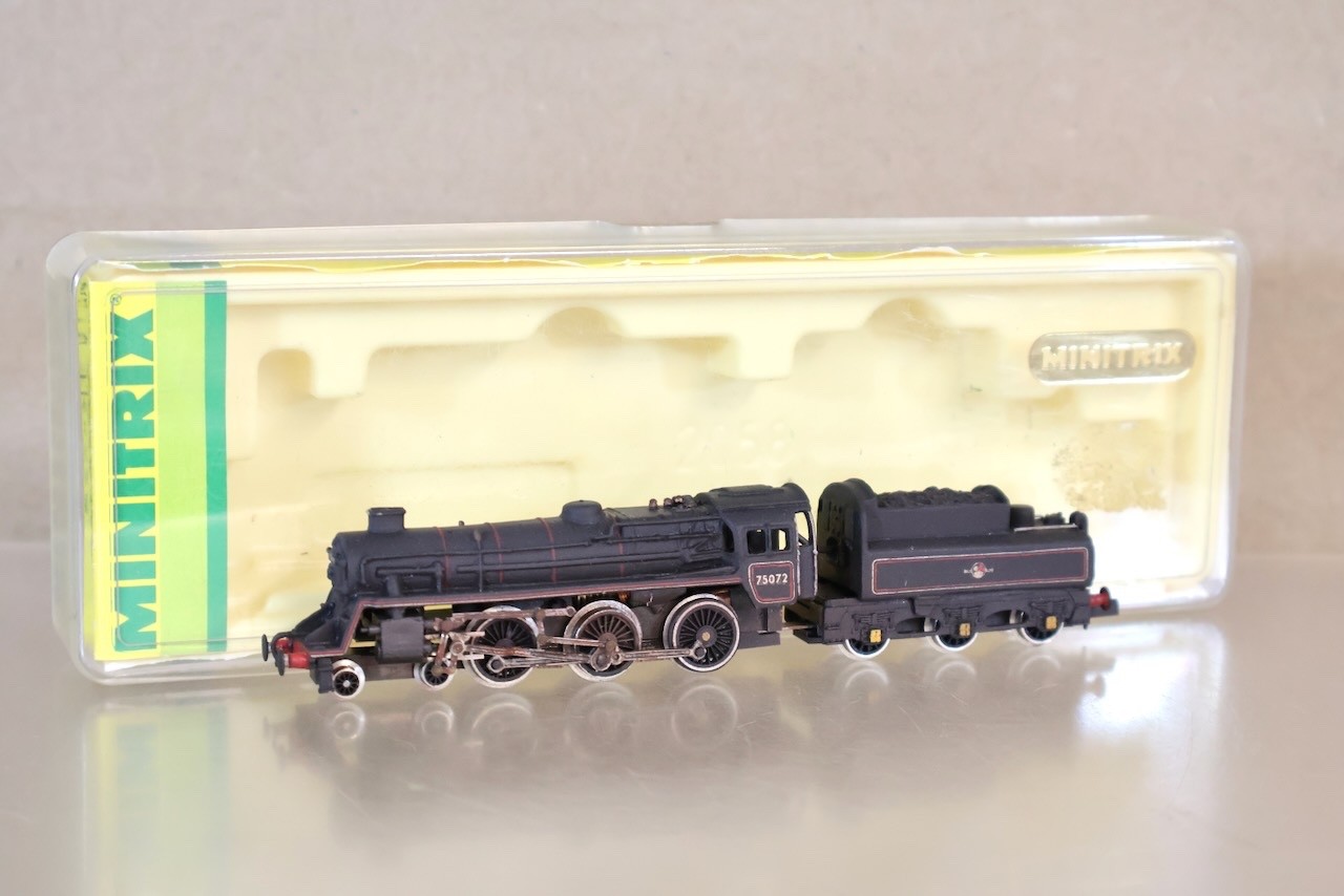 GRAHAM FARISH LANGLEY REPAIR WEATHERED BR 4-6-0 STANDARD CLASS 4MT LOCO 75072 on