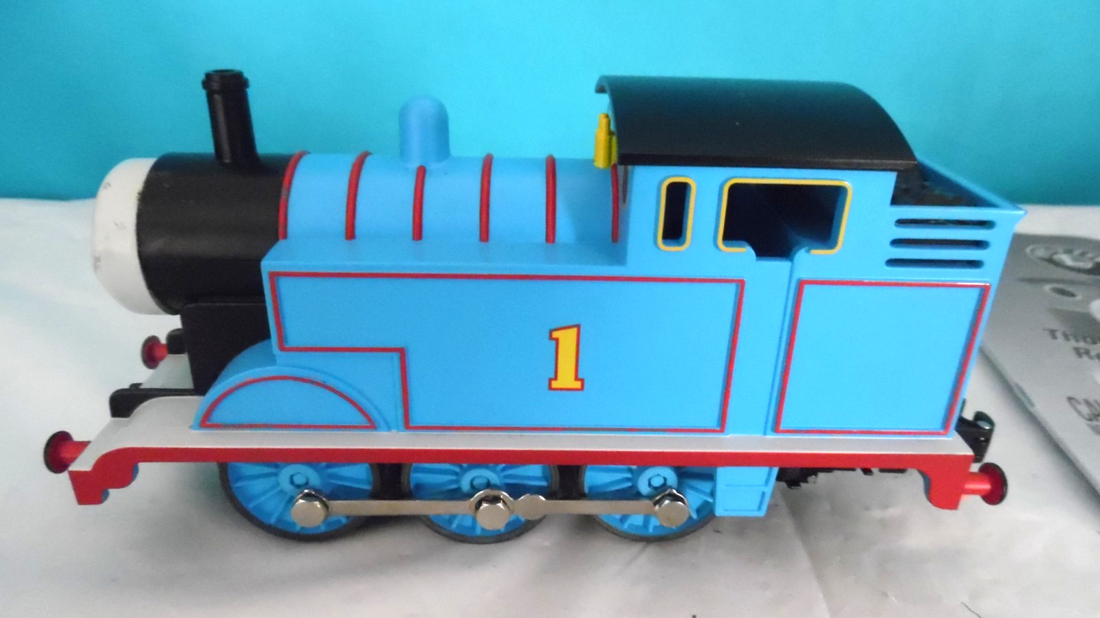 Lionel Thomas & Friends Train Engine w/ 2-Annie & 2-Clarabel Cars, O Gauge