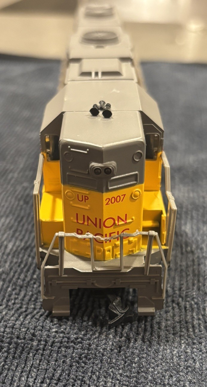 Althearn/ Lifelike HO Scale Union Pacific Diesel Locomotive Engine #2007