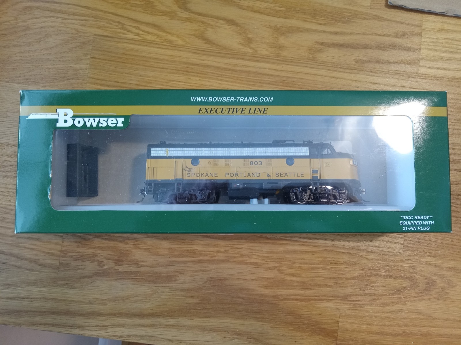 Bowser Executive Line #24072 F-7 A Spokane Portland & Seattle 803 Diesel – HO