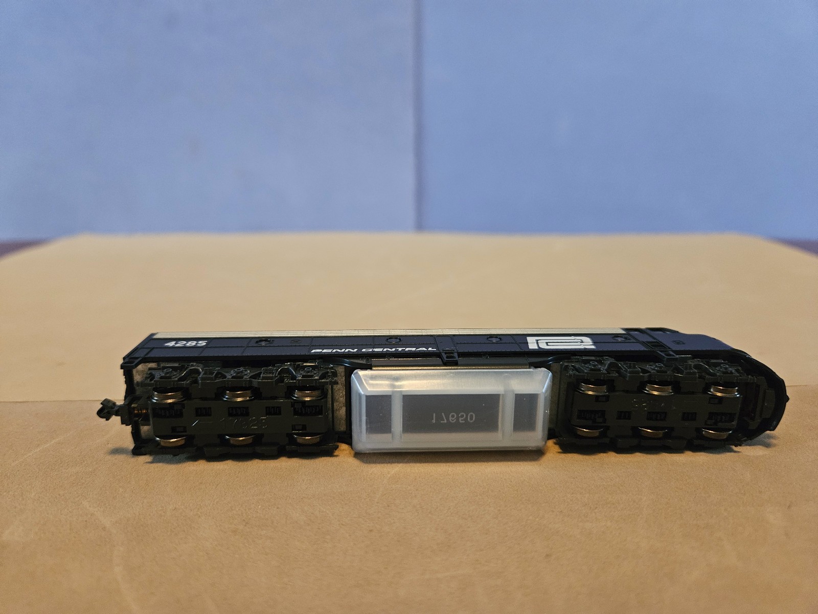 KATO N E8 PENN CENTRAL 4285 DC Illuminated Numberboards LNIB