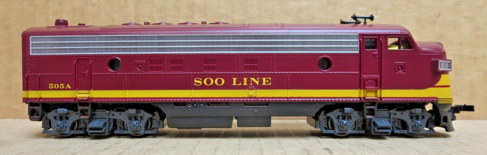 Atlas Austria 8329 FP-7A Soo Line 505A VG HO