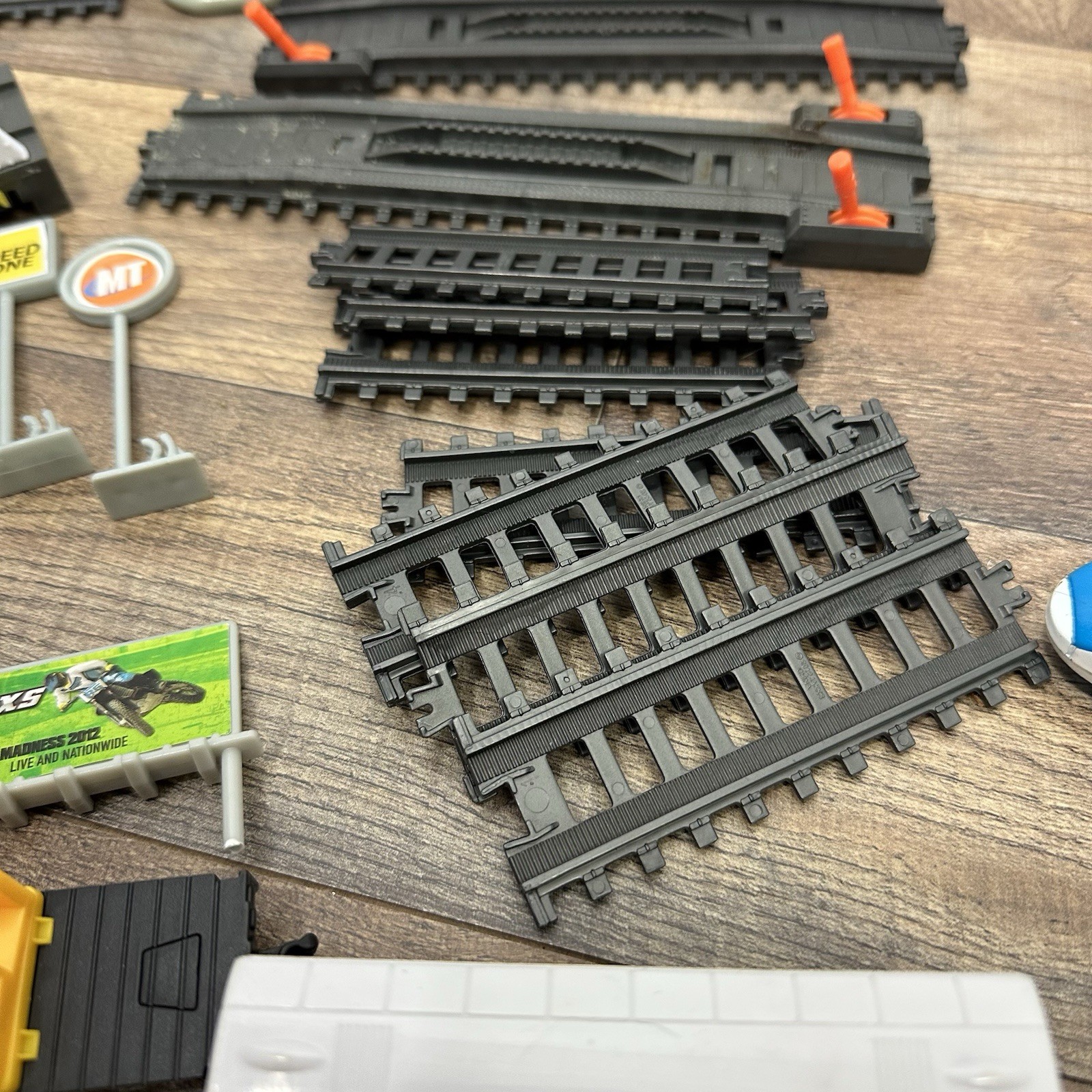Trans Euro Express Jakks Pacific 2012 Model Train & Track & Accessories 50+ Pcs