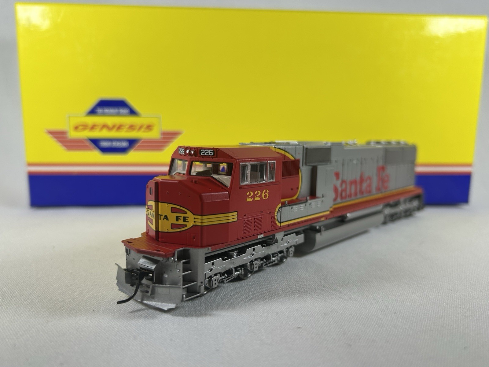 HO Athearn Genesis DCC Sound Santa Fe SD75M #226