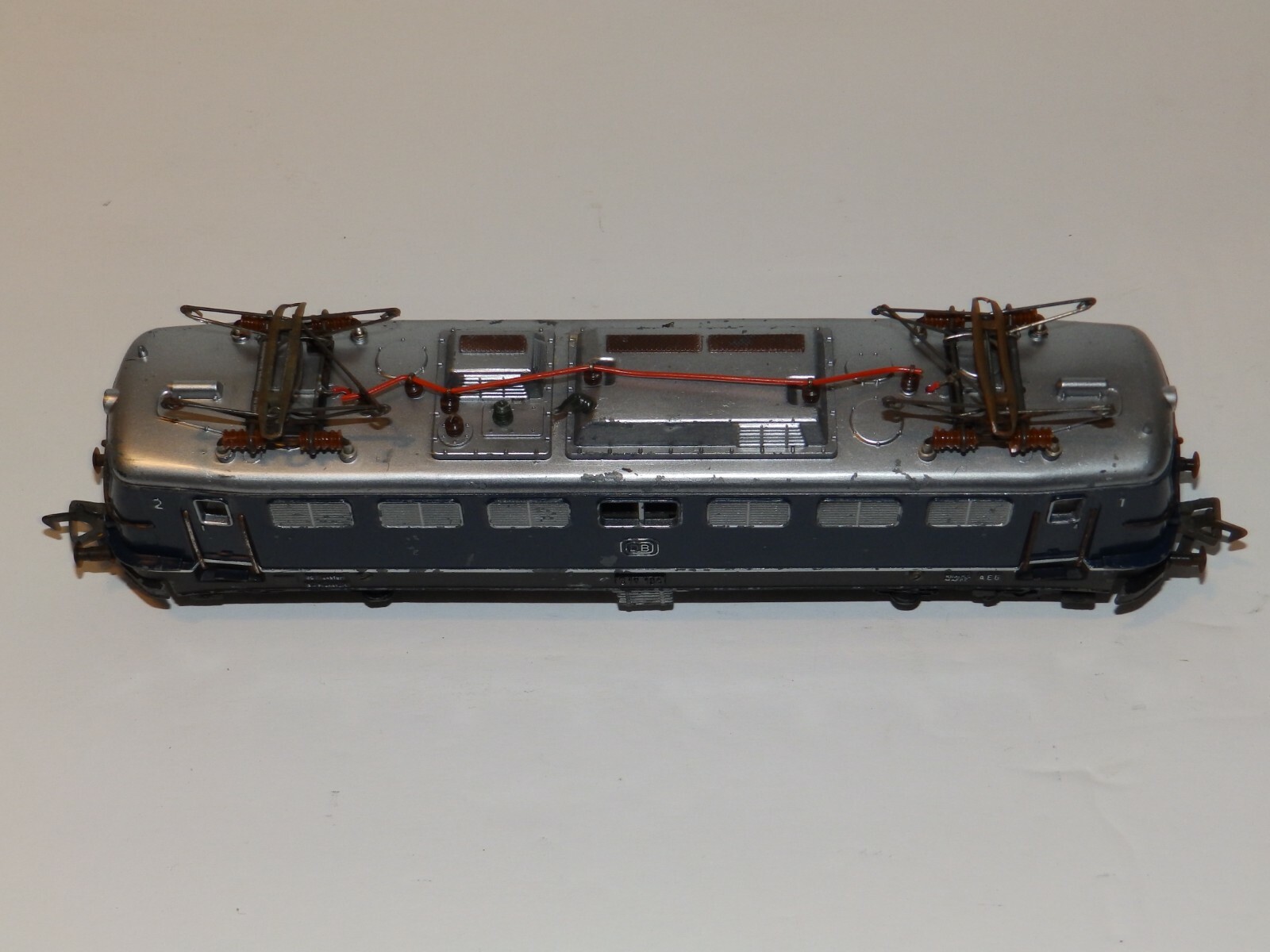 FLEISCHMANN HO SCALE E10134 DB ELECTRIC LOCOMOTIVE DIE CAST METAL