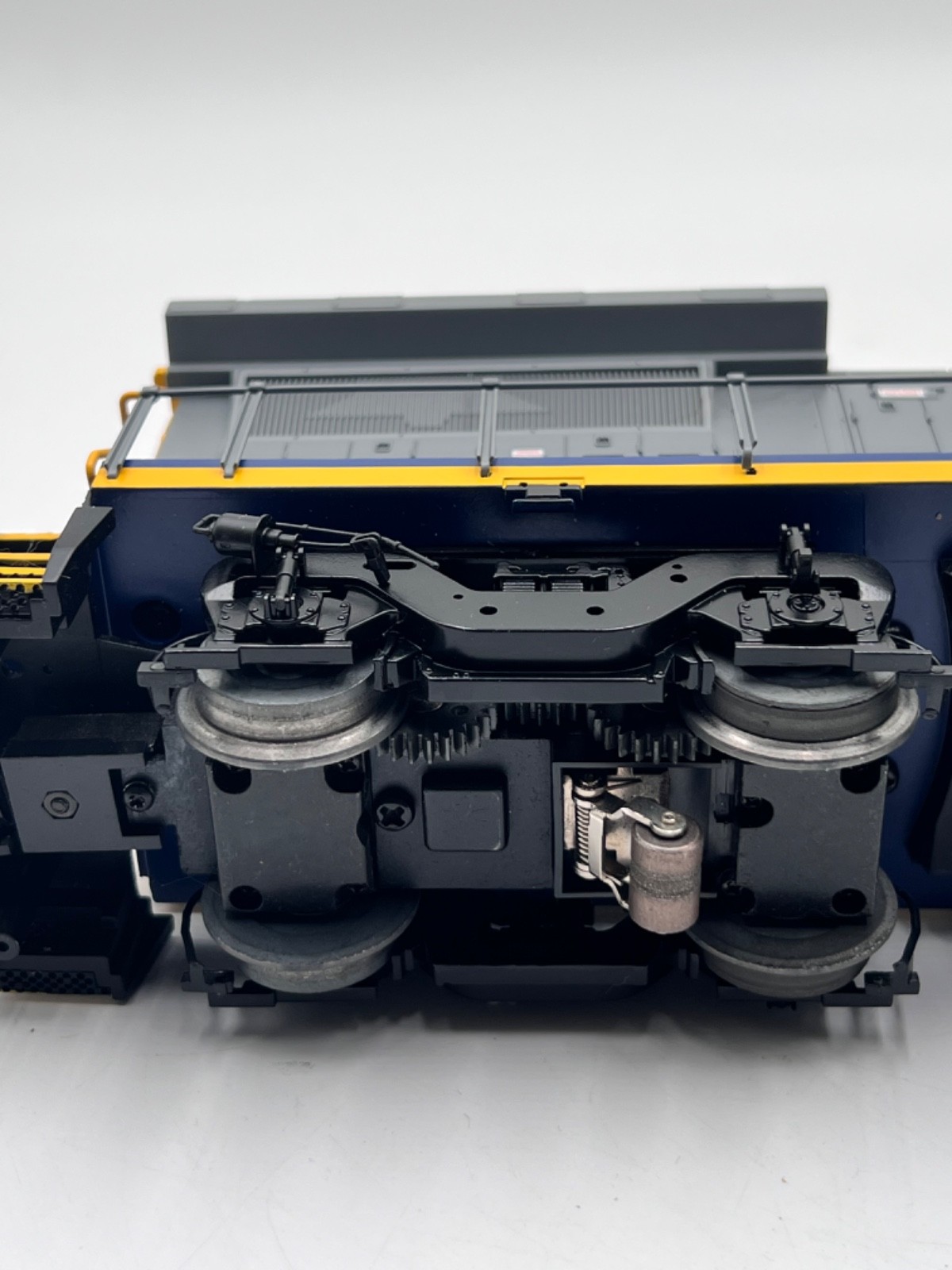 Atlas O 6832-2 CSX 5937 Dash 8-40B Diesel Locomotive TMCC RailSounds 3 Rail