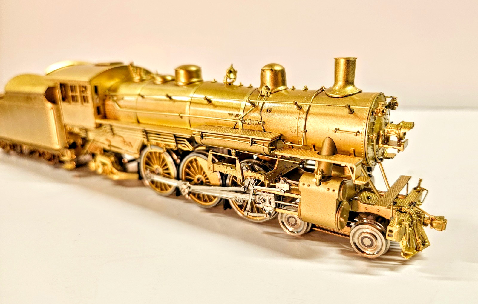 Chicago & North Western Class E 4-6-2, Nickel Plate Brass Steam Loco, HO Scale
