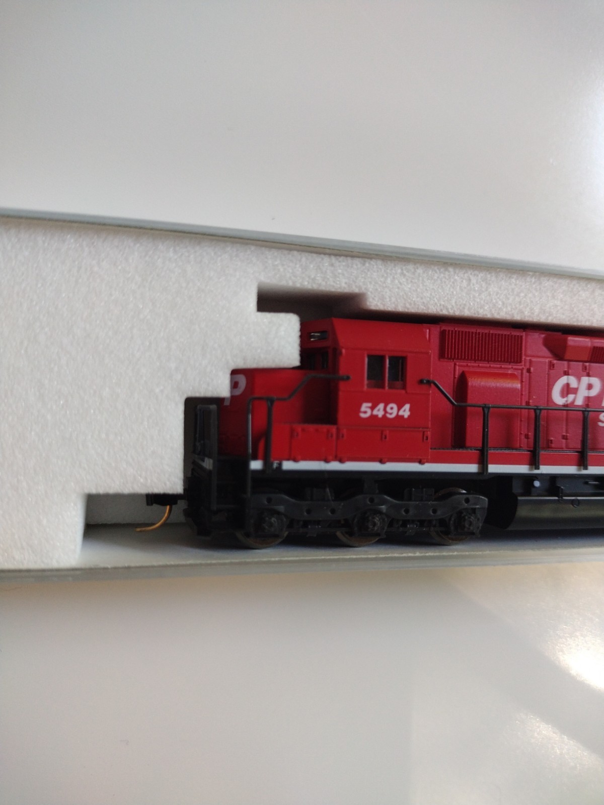 KATO Canadian Pacific Locomotive N Scale CP #5494 176-3109 EMD SD45 NOS
