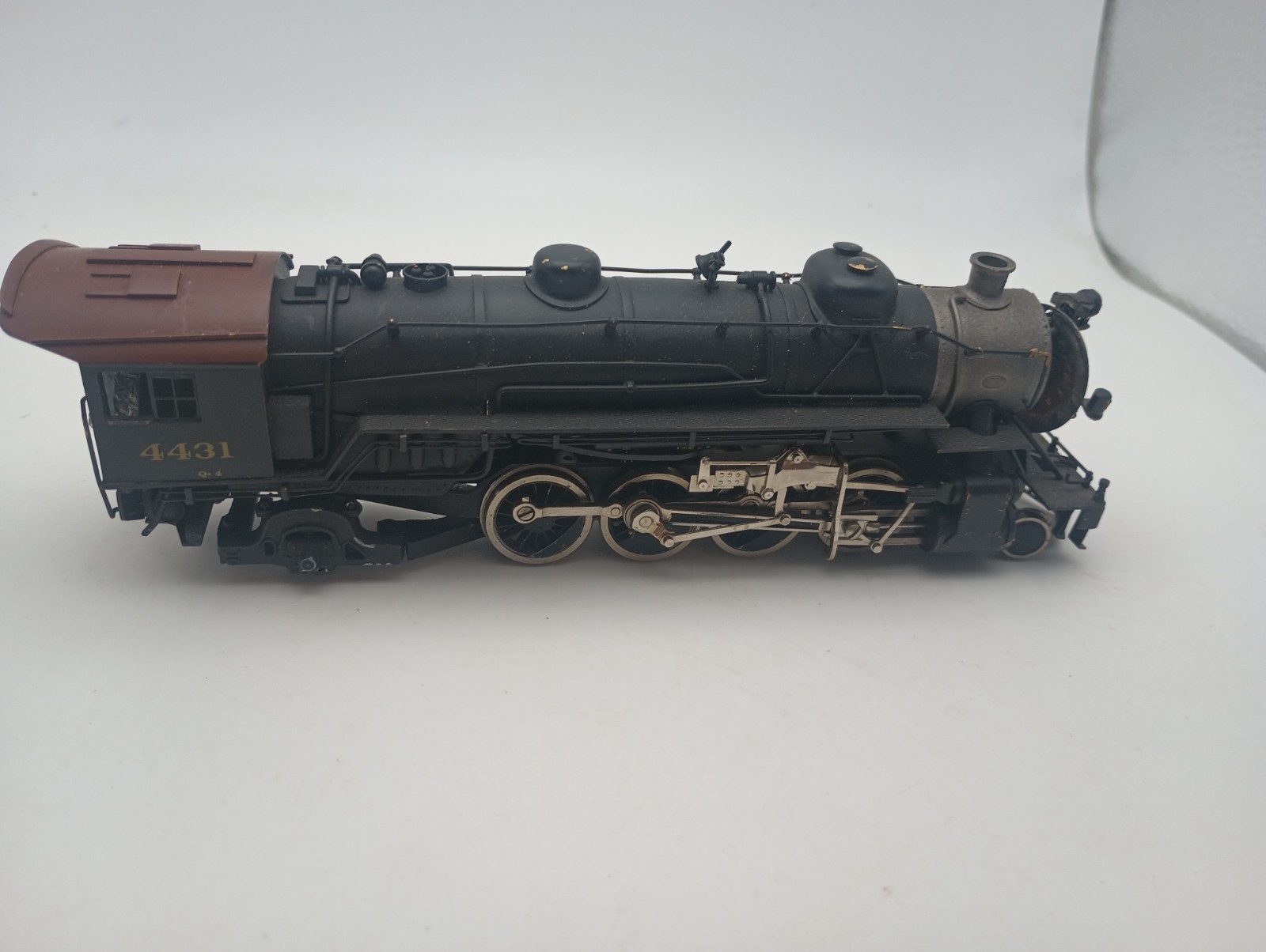 Akane Japanese Brass 2-8-2 Mikado – HO Scale Steam Locomotive No Tender