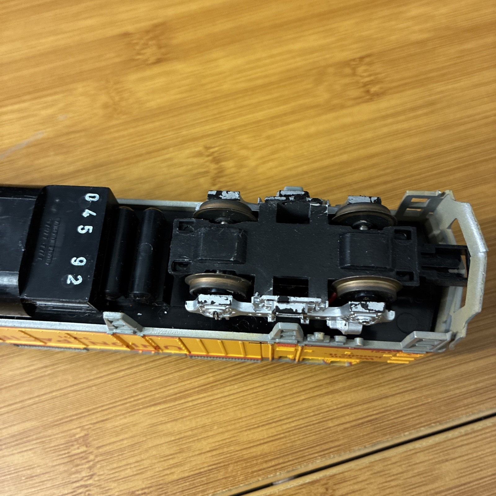 Life Like HO Union Pacific EMD F40PH #3901 Locomotive Engine Untested Unit