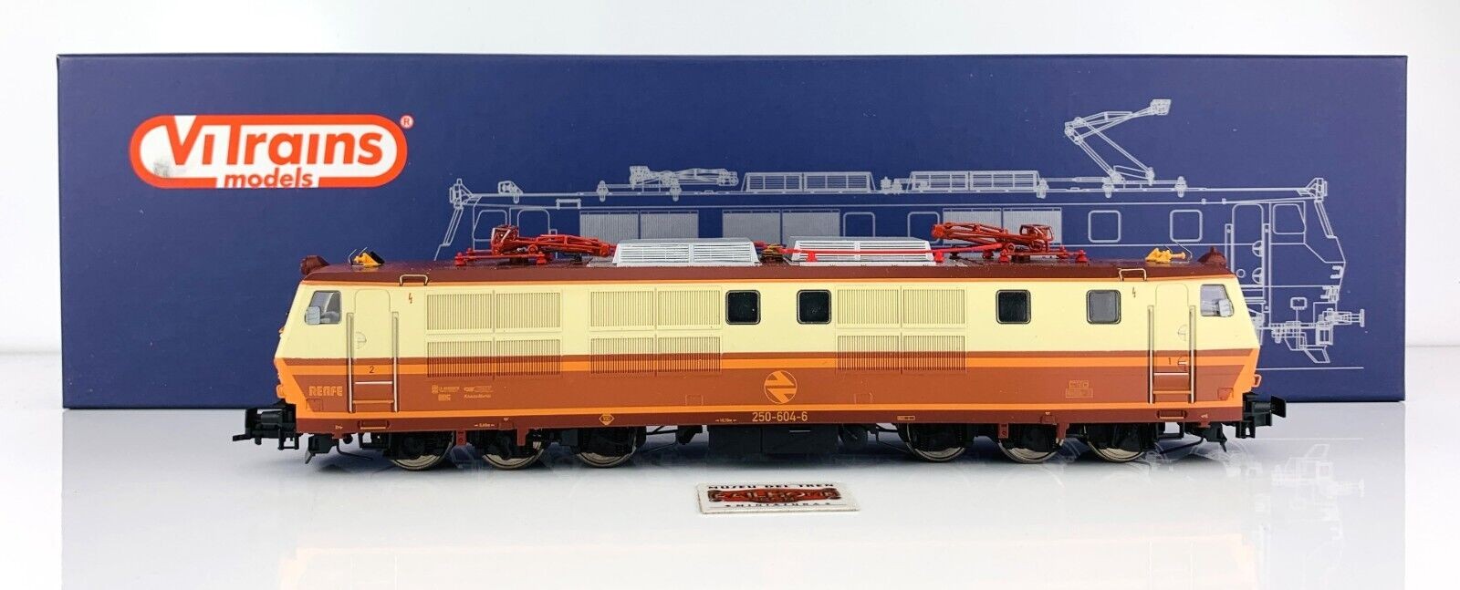 PT205 – VITRAINS H0 2007 – RENFE 250.604-6 “STAR” ELECTRIC LOCOMOTIVE