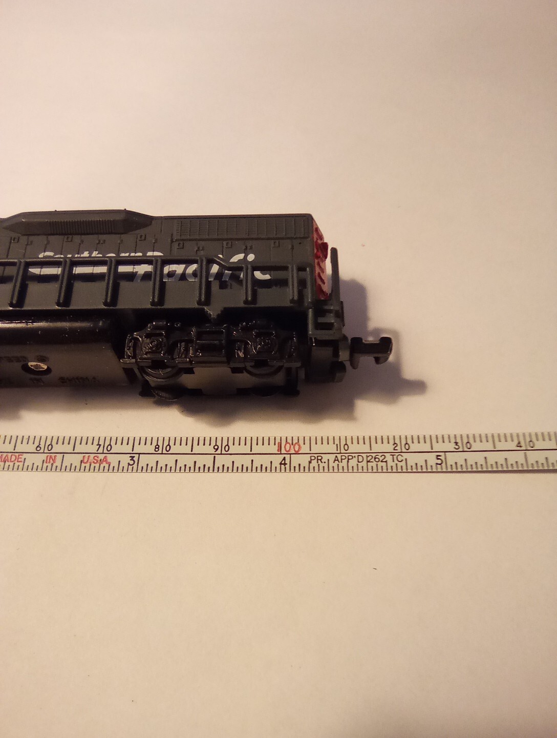 SOUTHERN PACIFIC LOGO LOCOMOTIVE GREAT FOR ANY COLLECTION!