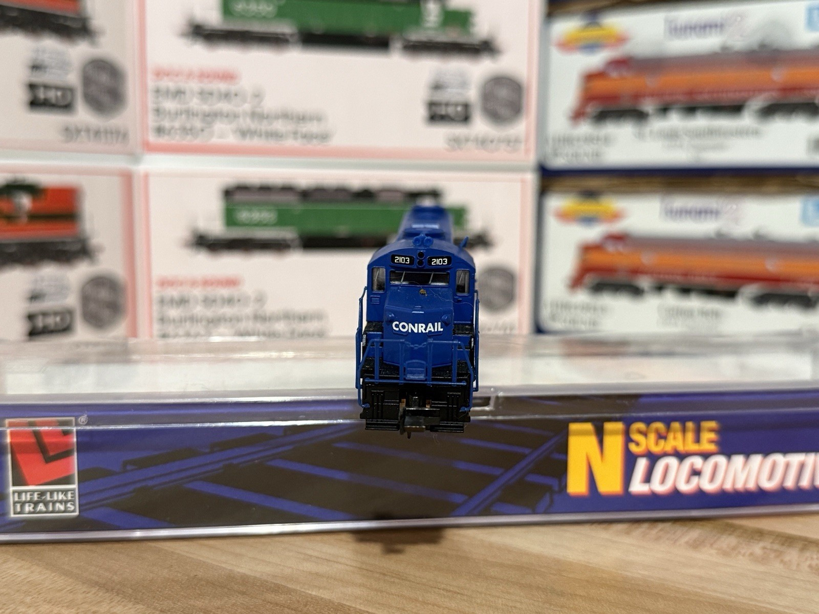 Life-Like Trains N Scale GP-20 Diesel Locomotive Conrail #2103 DC Analog USED