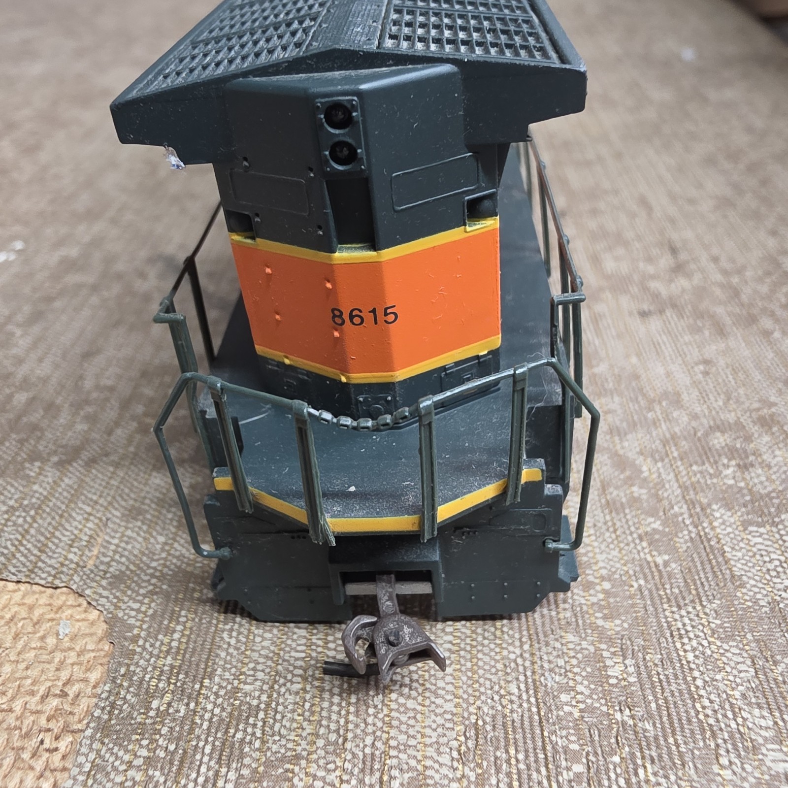 HO WALTHERS TRAINLINE 931-183 GE DASH 8-40B BURLINGTON NORTHERN SANTA FE BNSF