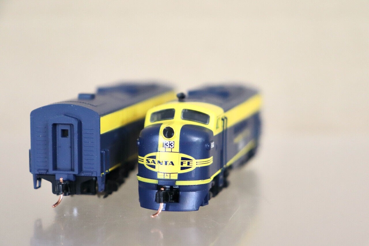 MICRO TRAINS N GAUGE Santa Fe AT&SF FT A & B DIESEL LOCOMOTIVE 133 SET on