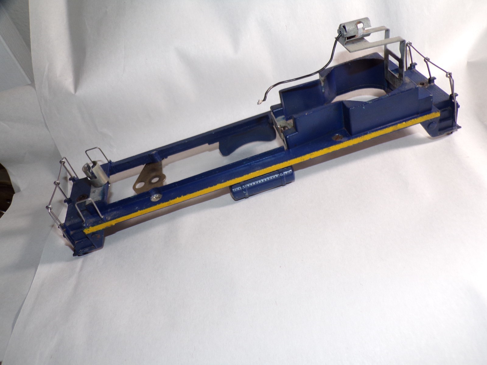 Vintage Original Lionel 624 NW2 C&O Diesel Locomotive Frame Super Clean