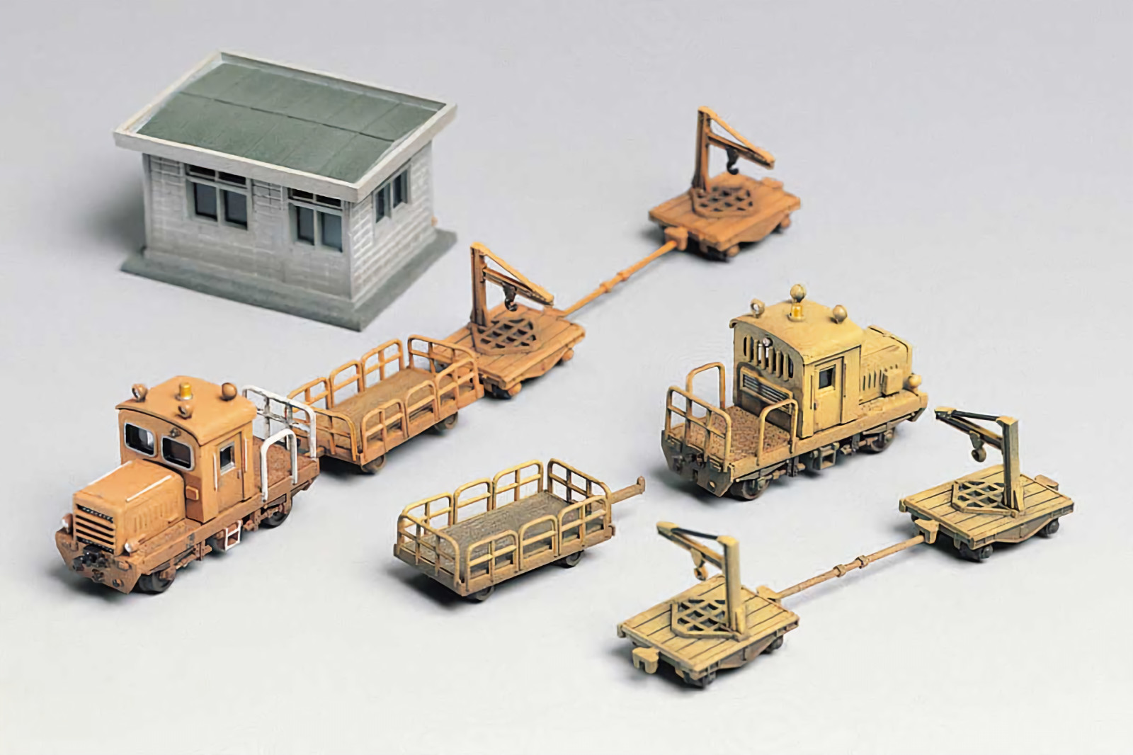 N Scale Greenmax 2151 Track Maintenance Vehicles & Office Building Kit 2-Engines