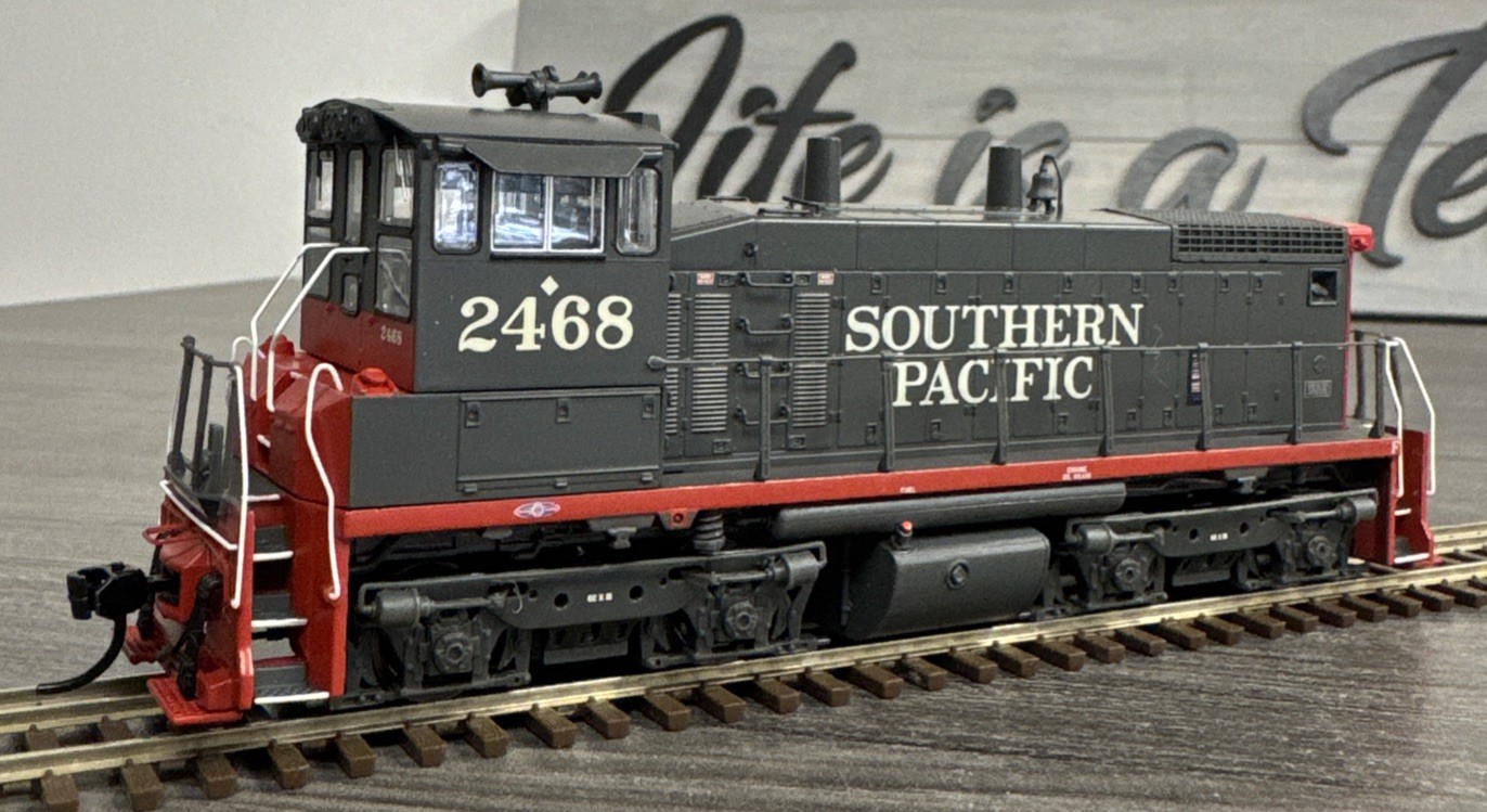 Broadway Limited HO #5458 Southern Pacific EMD SW1500 #2468 w/Paragon3 – LNIB!