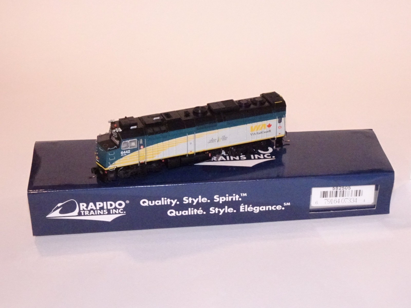 N Scale Rapido 582505 Rebuilt F40PH-2D VIA Rail #6442