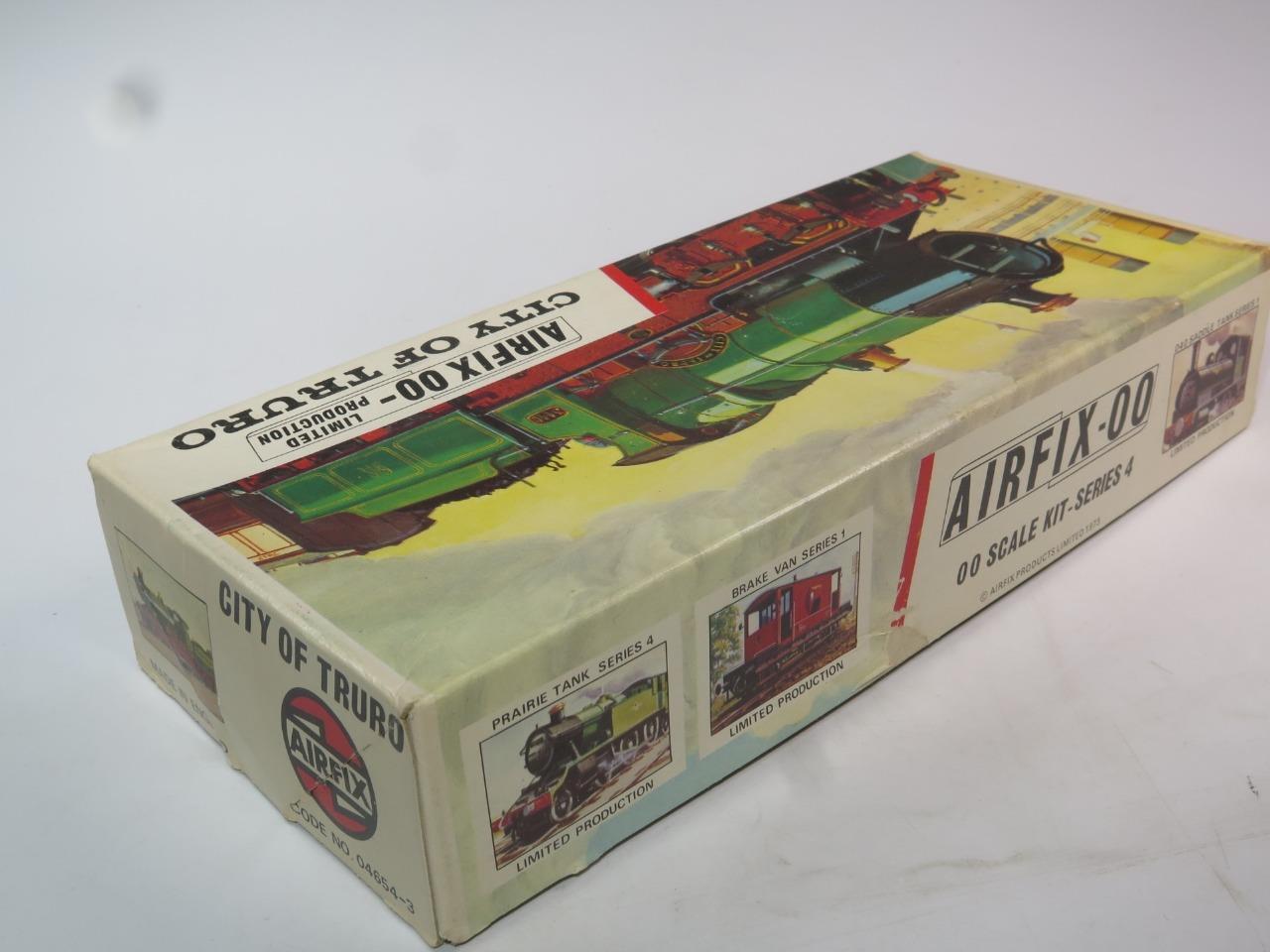 AIRFIX OO MODEL RAILWAY KIT City of Truro Unmade in Red Stripe Box