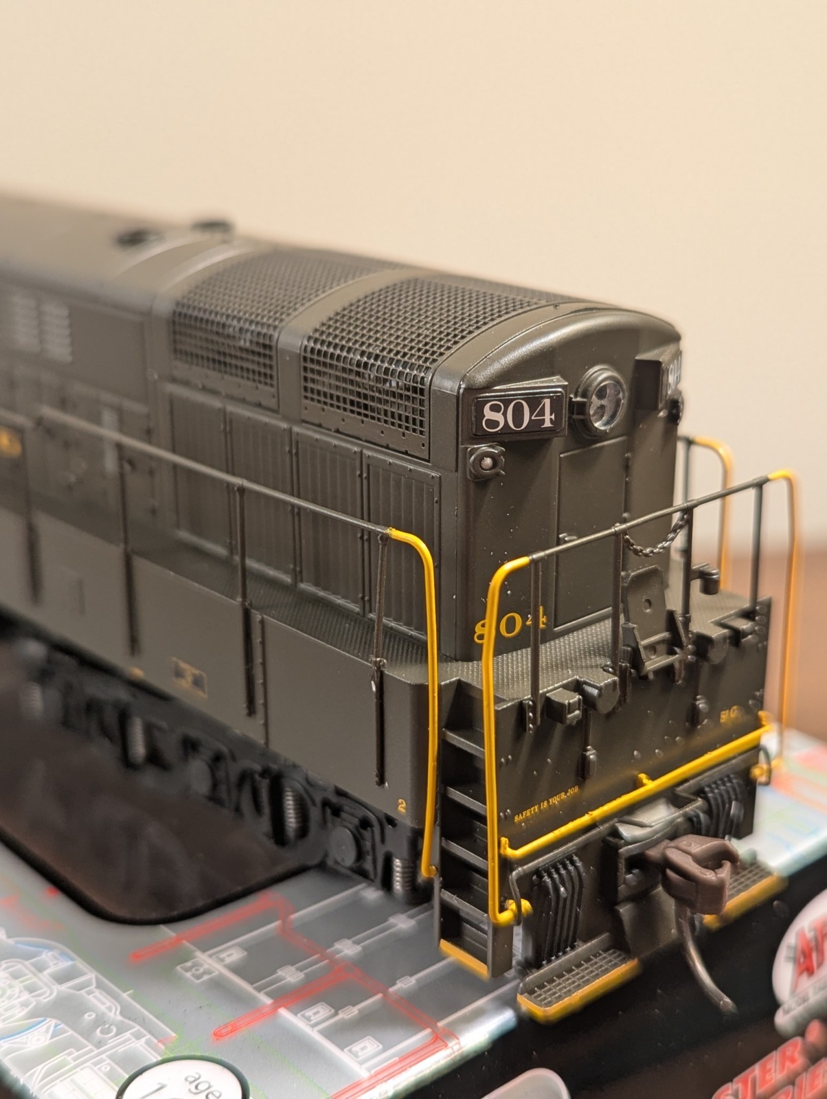 Atlas Master Silver Series HO Scale FM Trainmaster Reading #804 DCC Ready