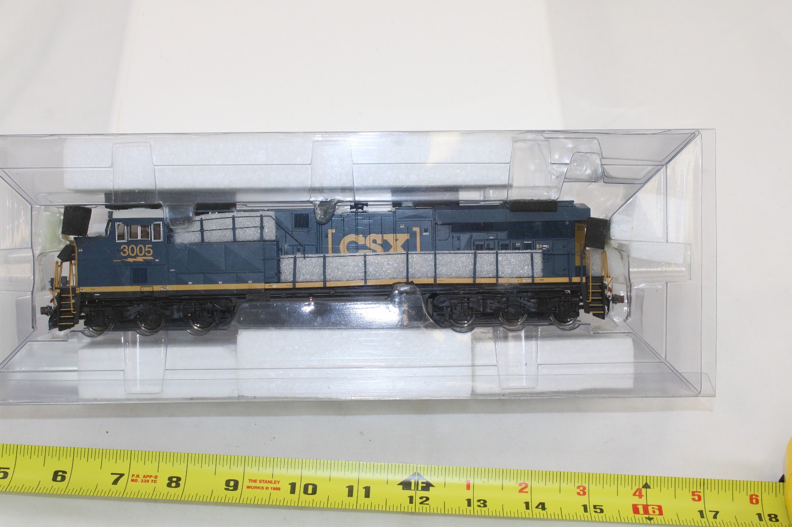HO – MTH Engines – CSX ES44AC, WM F7 B Unit, UP SD70ACe (2) all PS – Your Choice