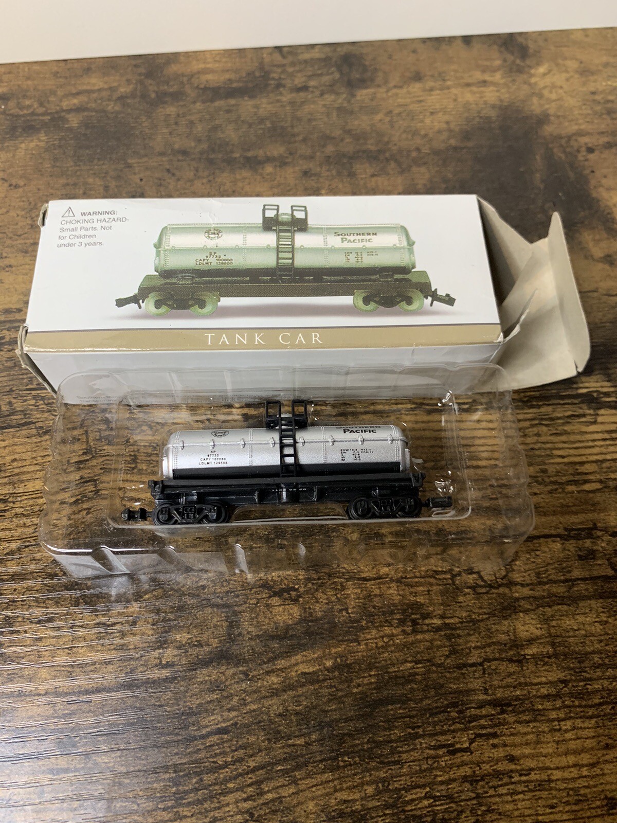 Tank Car Southern Pacific Locomotive Train model toy w/ box