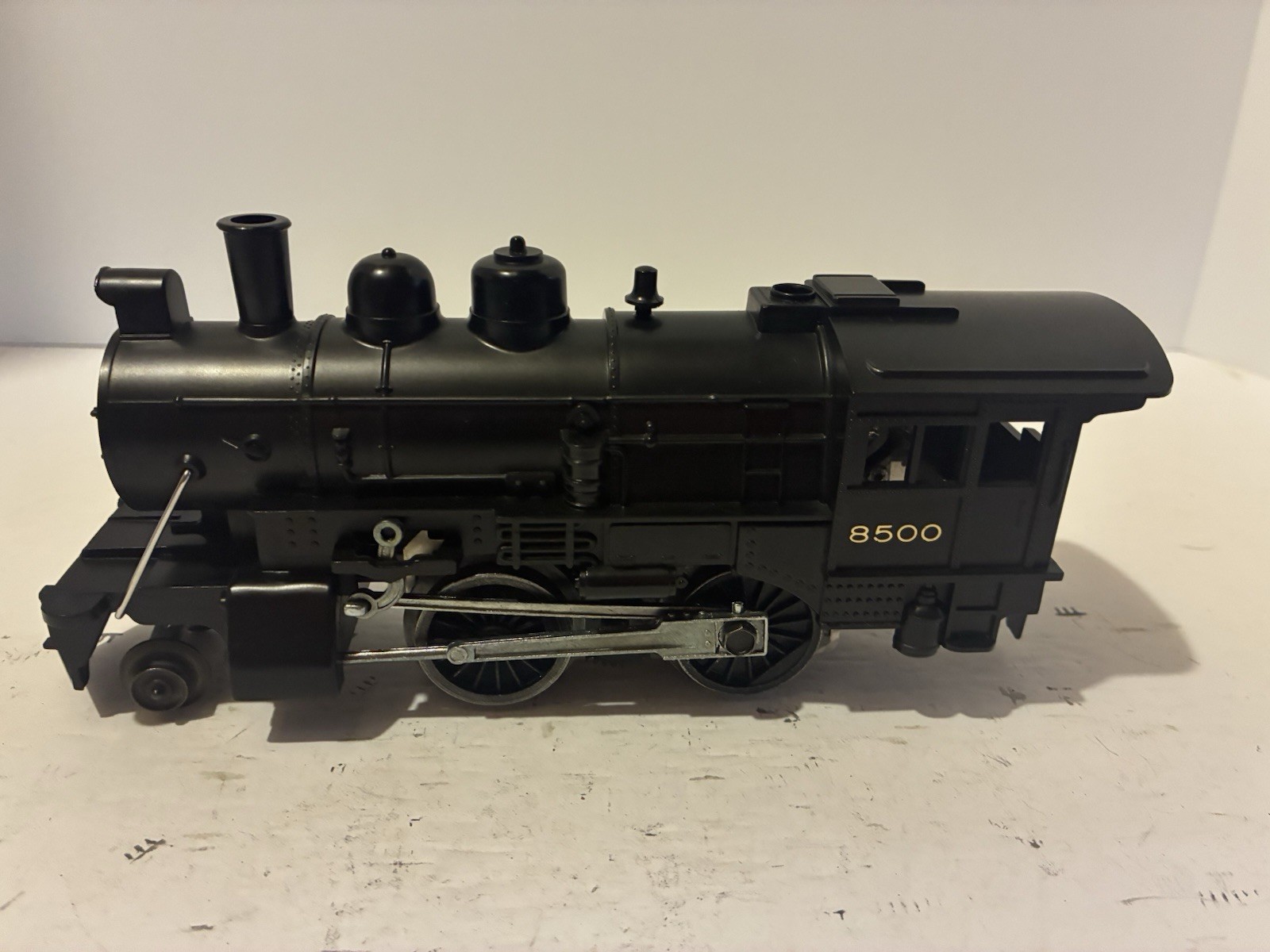 Lionel Modern Era 8500 Locomotive with Rattle Tender Tested See Description