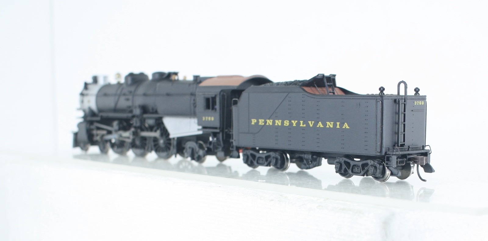 HO Bachmann Spectrum 84013 Pennsylvania RR 4-6-2 K4 Loco & Tender DCC Ready
