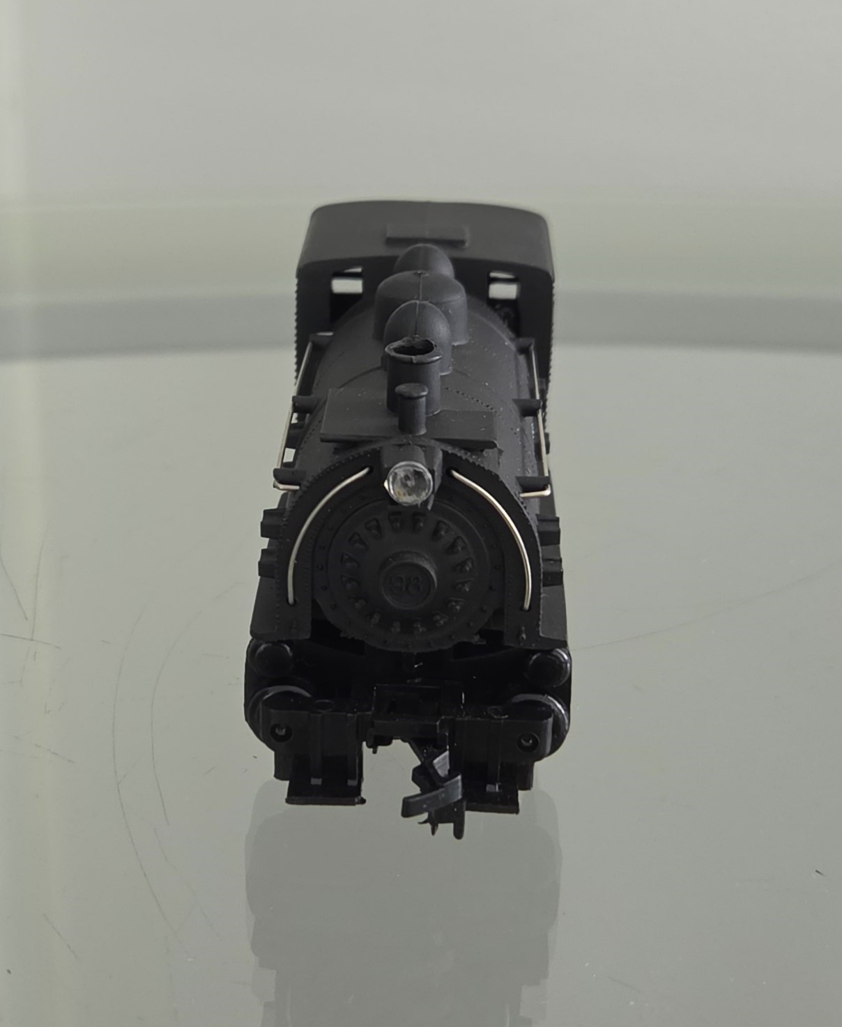 VINTAGE LIFE LIKE A.T. & S.F. #8302 DOCKSIDE HO POWERED LOCOMOTIVE M/NM IN BOX