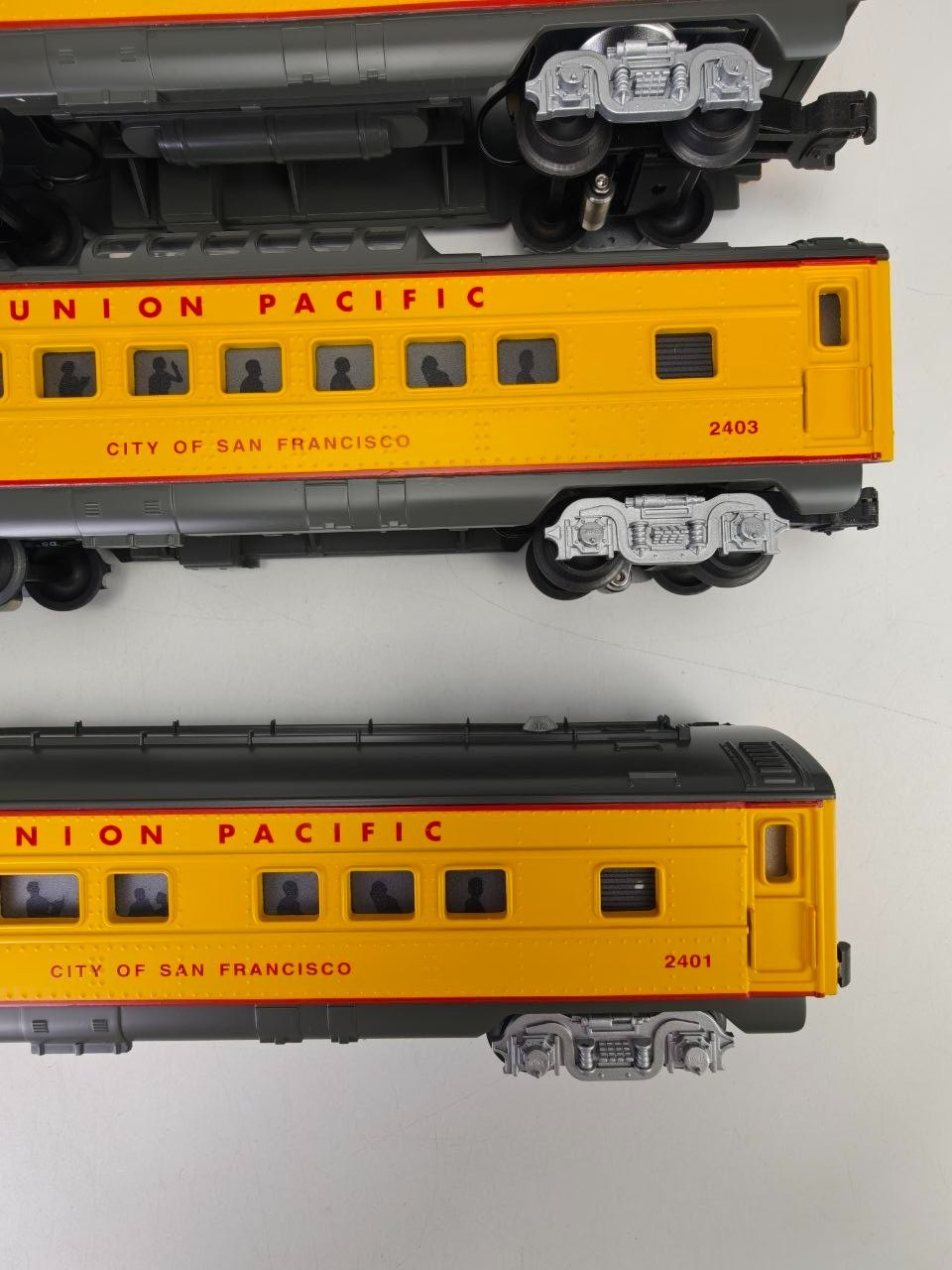 Williams Passenger Cars Union Pacific O Gauge 4-Car Set Box Lights
