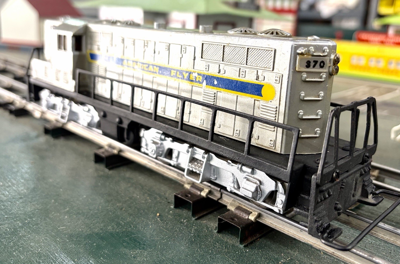 American Flyer 370 GM Diesel Locomotive (#144 – see Performance Video)