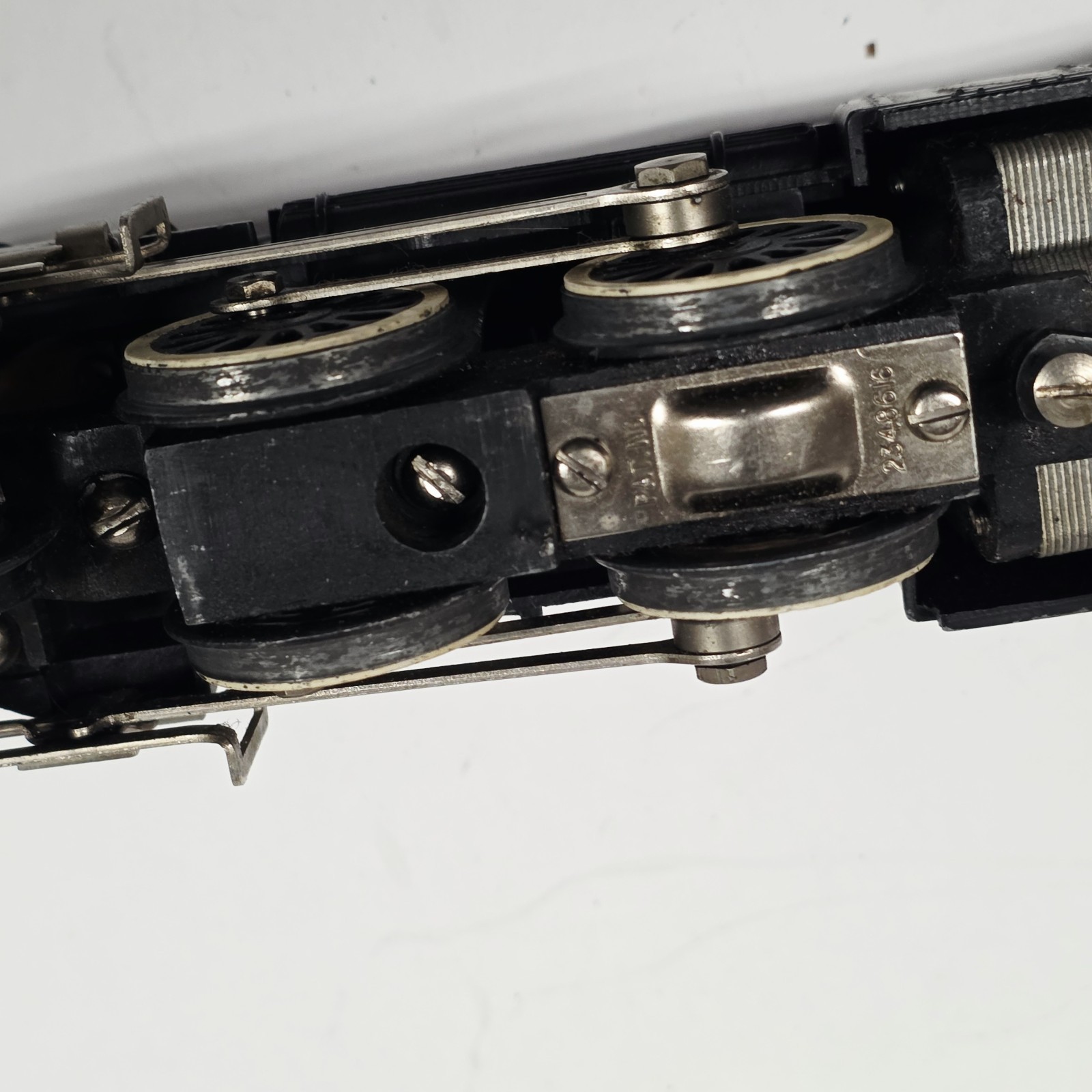 AMERICAN FLYER 302 S-GAUGE STEAM LOCOMOTIVE READING LINES