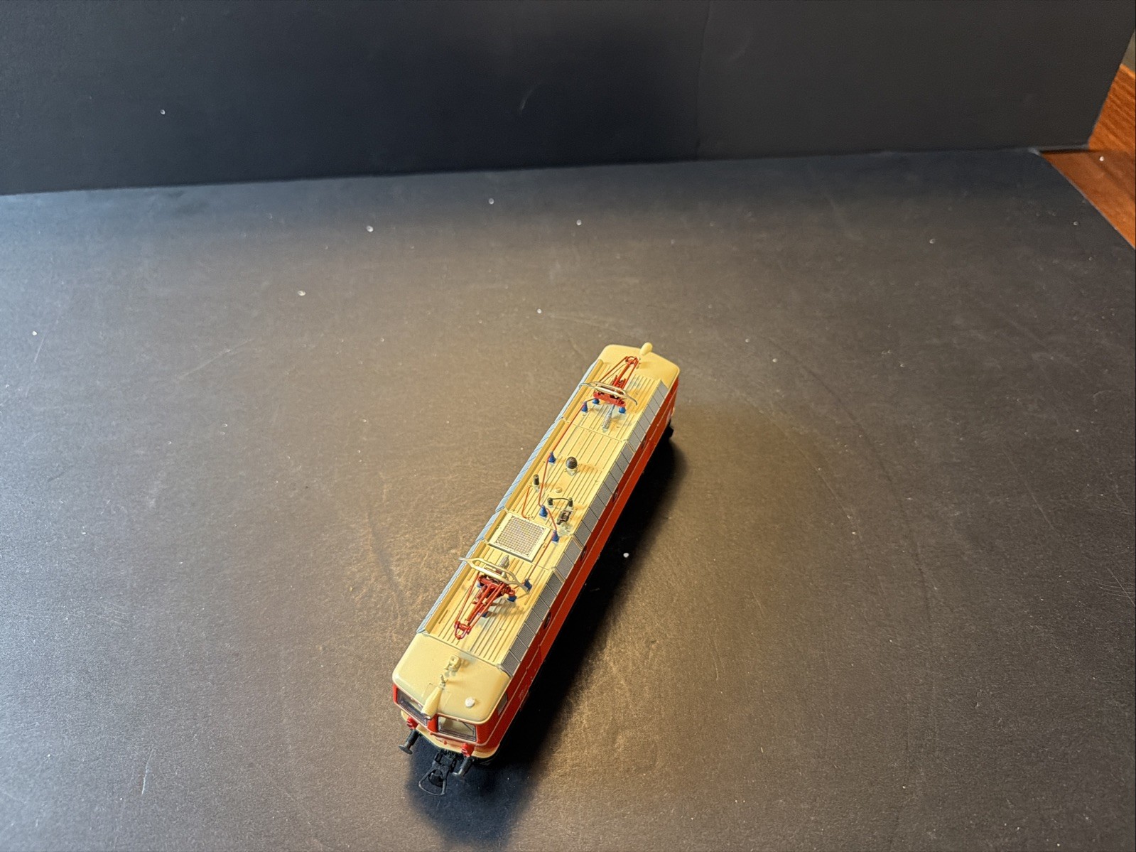 HO ROCO 43658 OBB AUSTRIAN 1044.077 ELECTRIC LOCOMOTIVE R.34
