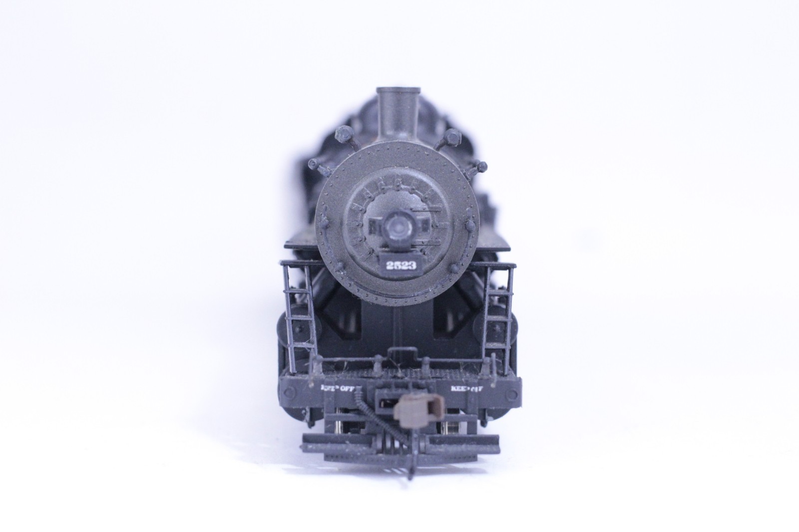 Spectrum HO Scale Santa Fe ATSF #2523 2-8-0 Consolidation DC Powered Locomotive