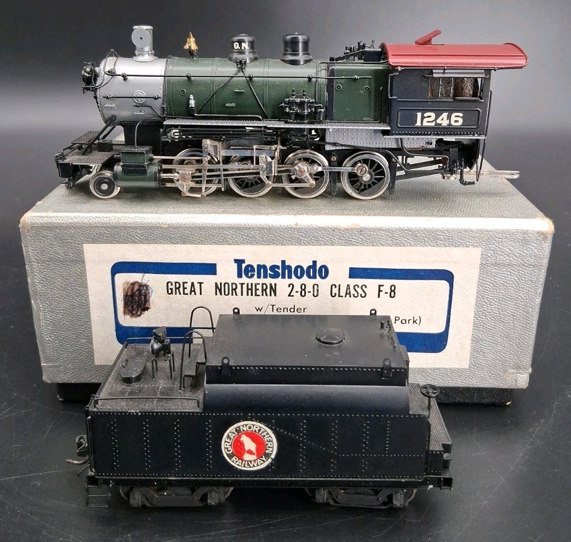 Tenshodo Great Northern GN 2-8-0 F-8 Engine w/ Tender Glacier Park 158 HO Gauge