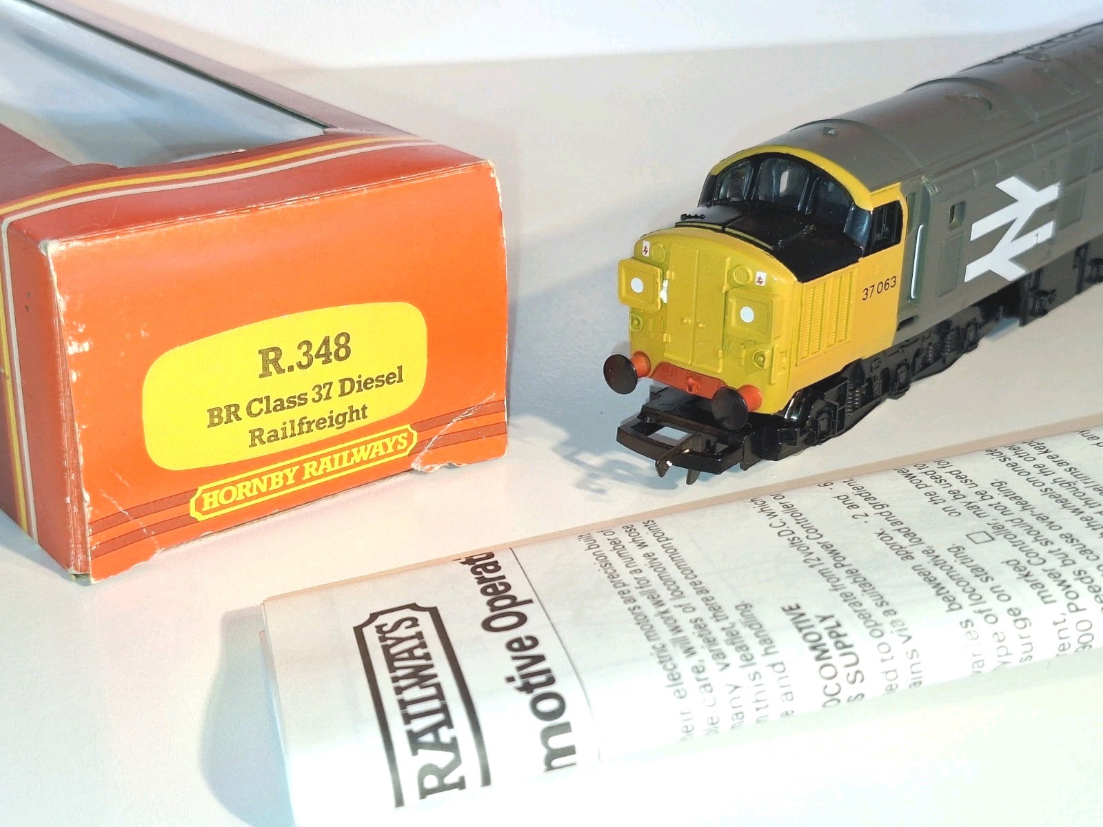 Hornby R348 BR Class 37 Diesel Loco. New Old Stock. Mint Cond. Boxed. OO Scale