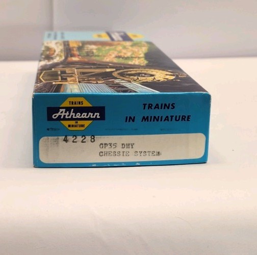 ATHEARN HO GP35 DUMMY B&O CHESSIE SYSTEM 3547 DIESEL LOCOMOTIVE MINT B12