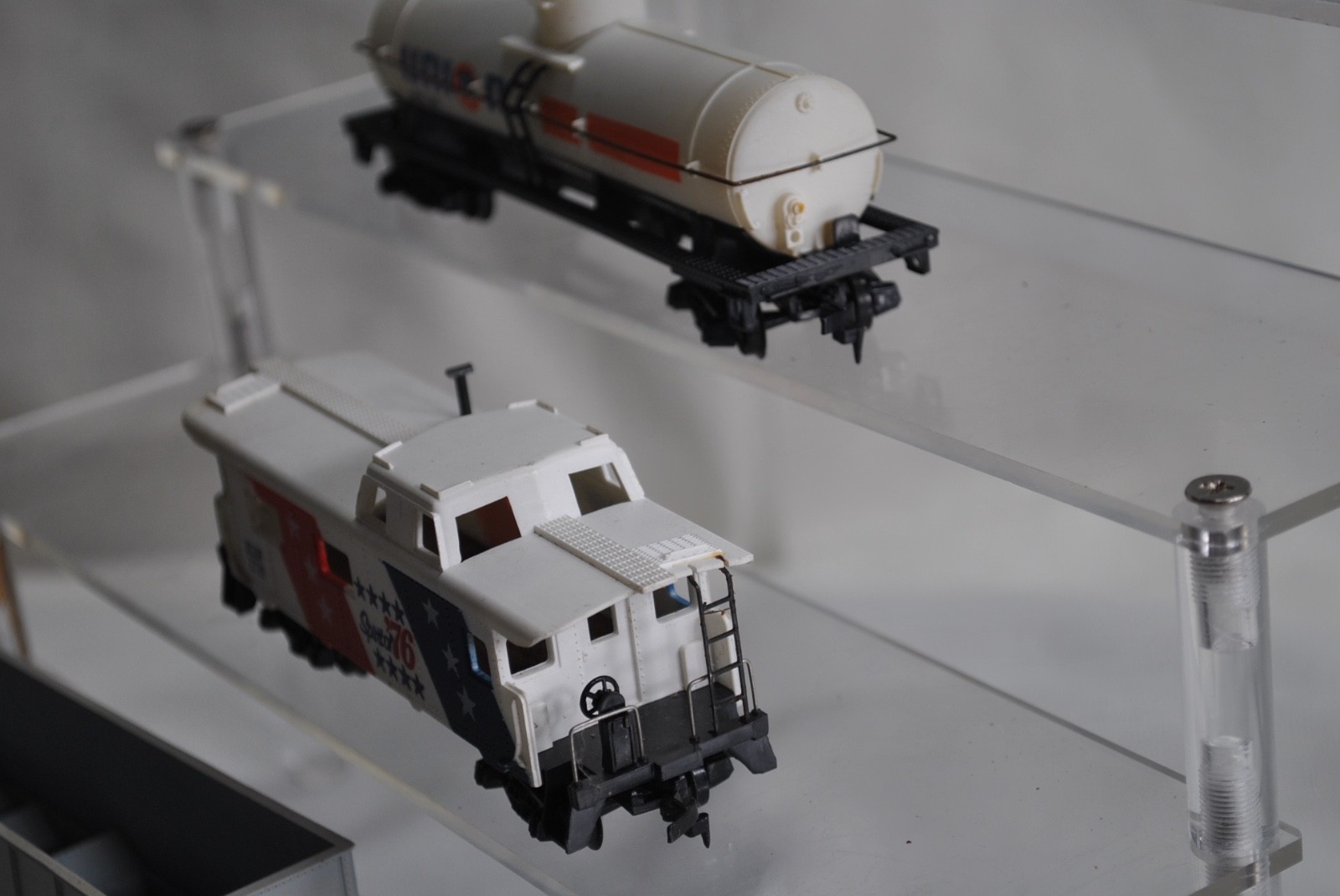 5pc Lot Tyco HO Scale Baby Ruth Union 76 Virginian Hopper Tanker Box Cars