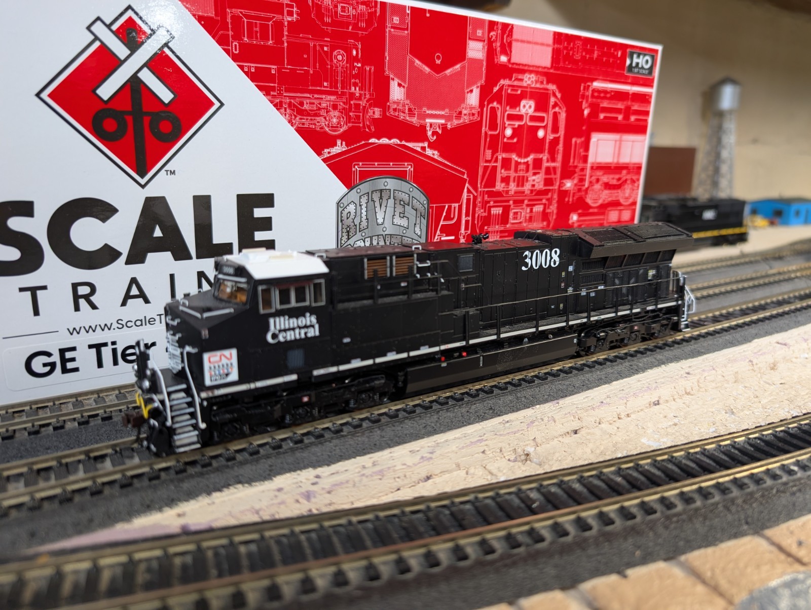 DD SCALE TRAINS ET44AC GEVO CN IC ILLINOIS CENTRAL HERITAGE #3008 W/SOUND+DCC