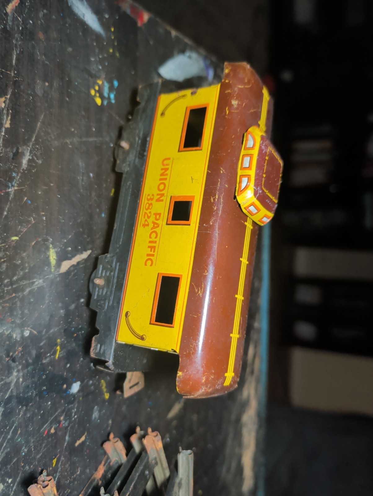 Vintage Marx Tin Plastic O Gauge Wind Up Mechanical Train W/3 Cars & Track Set