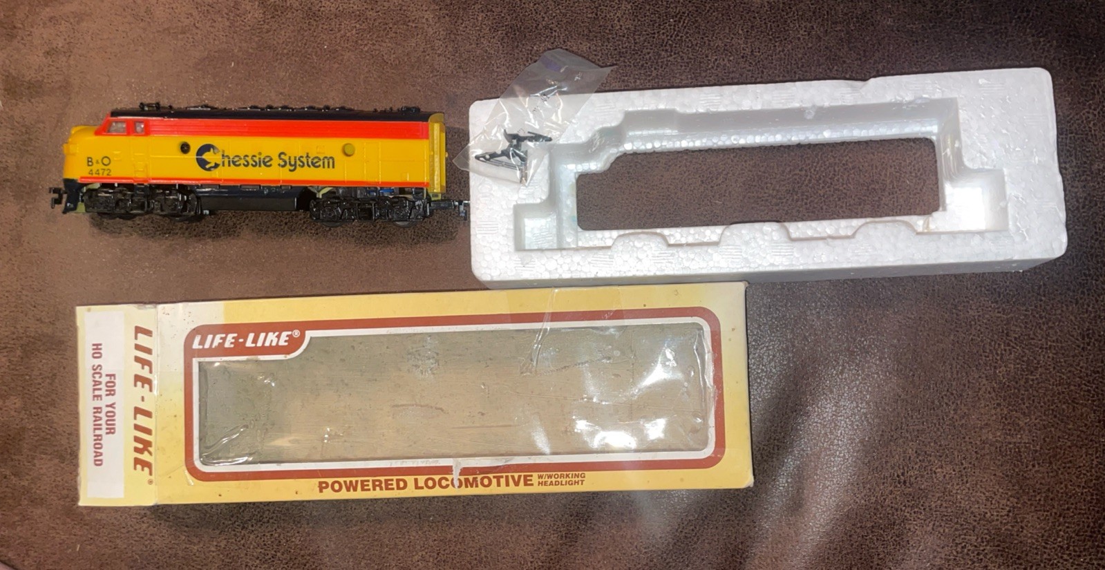 HO Scale Life Like F7-A Chessie System B&O Powered Diesel Locomotive 4472 NEW