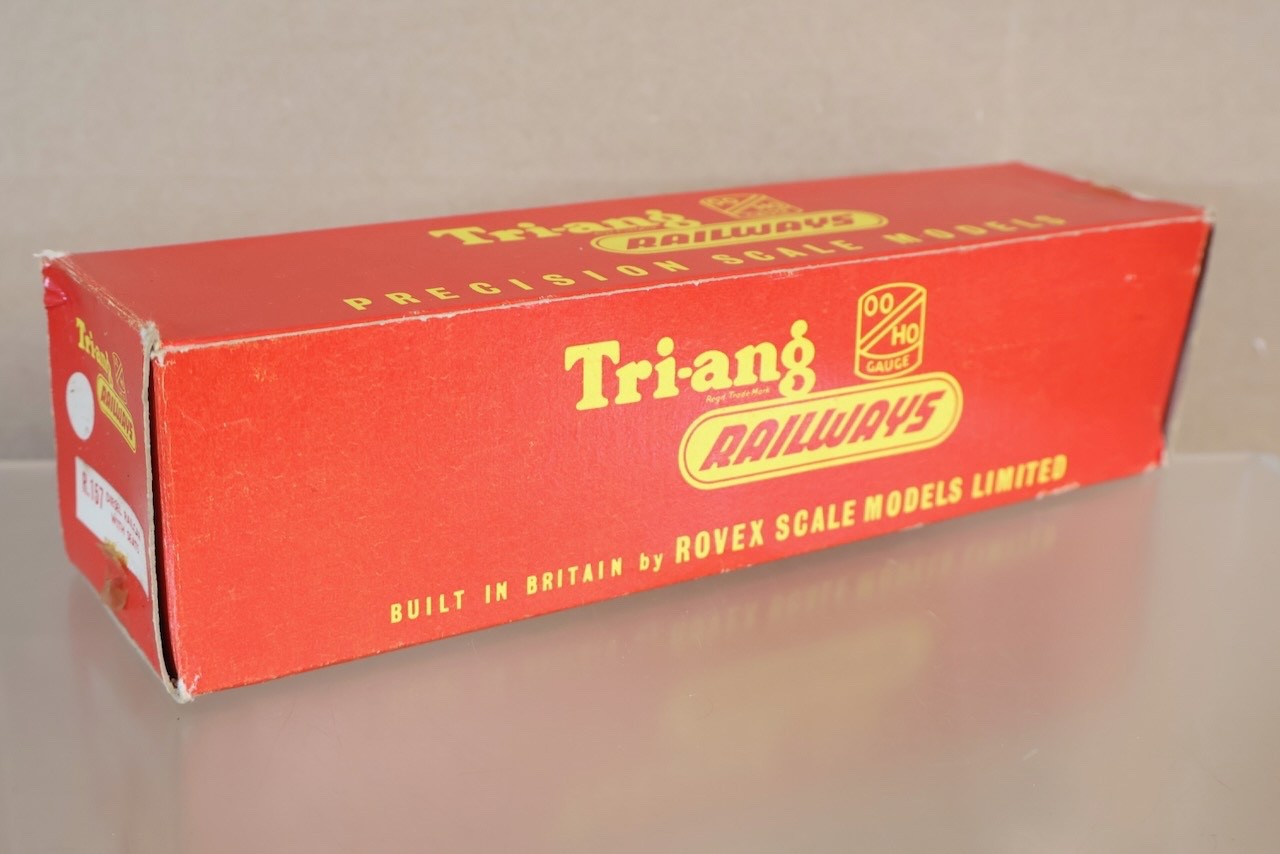TRIANG R157 R158 BR CLASS 101 DMU DIESEL LOCOMOTIVE 2 CAR SET M79079 BOXED op