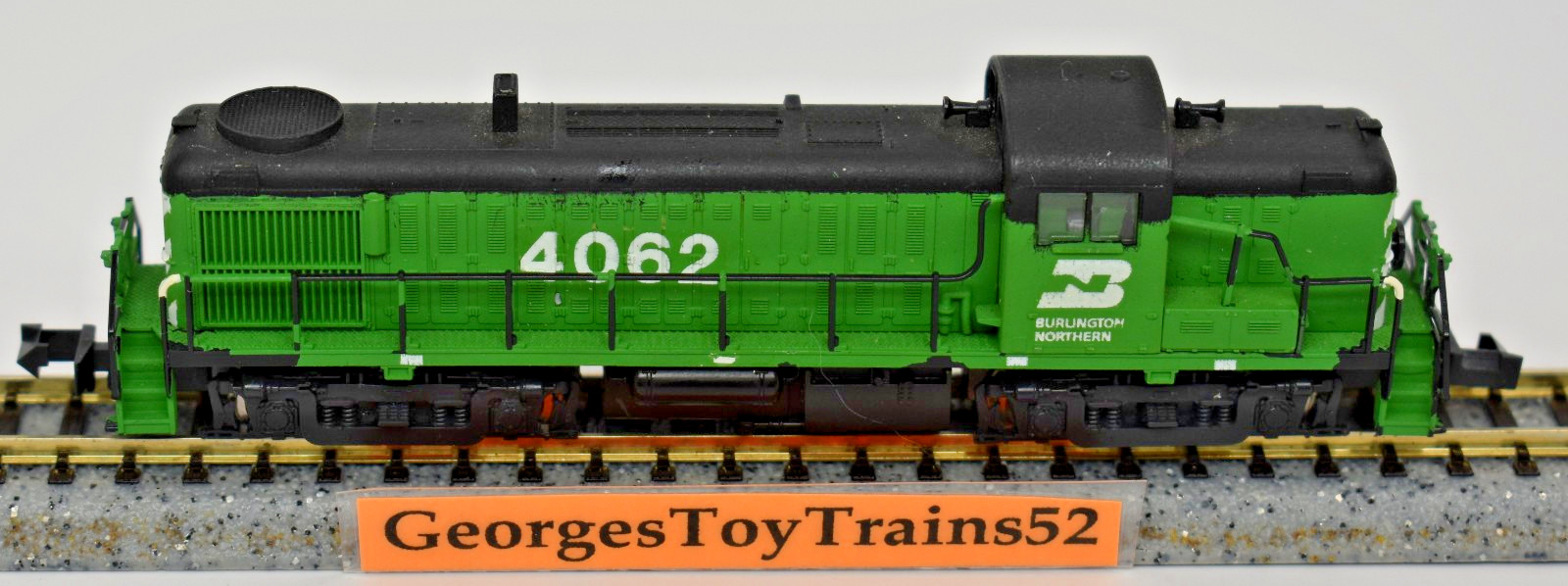 KATO? N GA 1:160 #4062 BN BURLINGTON NORTHERN ALCO RS-3 DIESEL LOCO RUNS GREAT