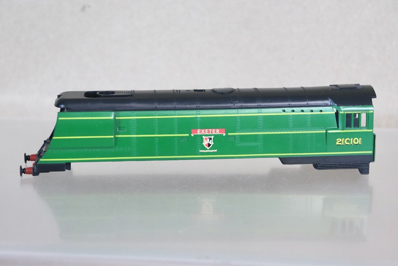HORNBY R320 BODY for SOUTHERN 4-6-2 BATTLE of BRITAIN LOCO 21C101 EXETER oe