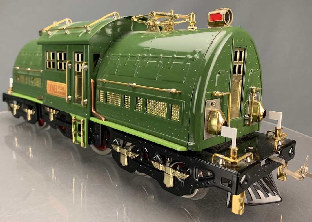 Lionel Classics Standard Gauge 4-4-4 Electric Locomotive Two Tone Green O2869