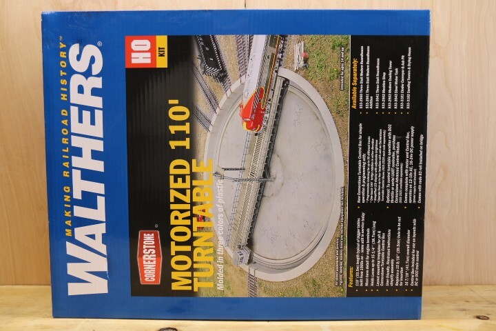 Walthers #933-2851 HO Scale Motorized 110′ Turntable + #933-2321 DCC Controller