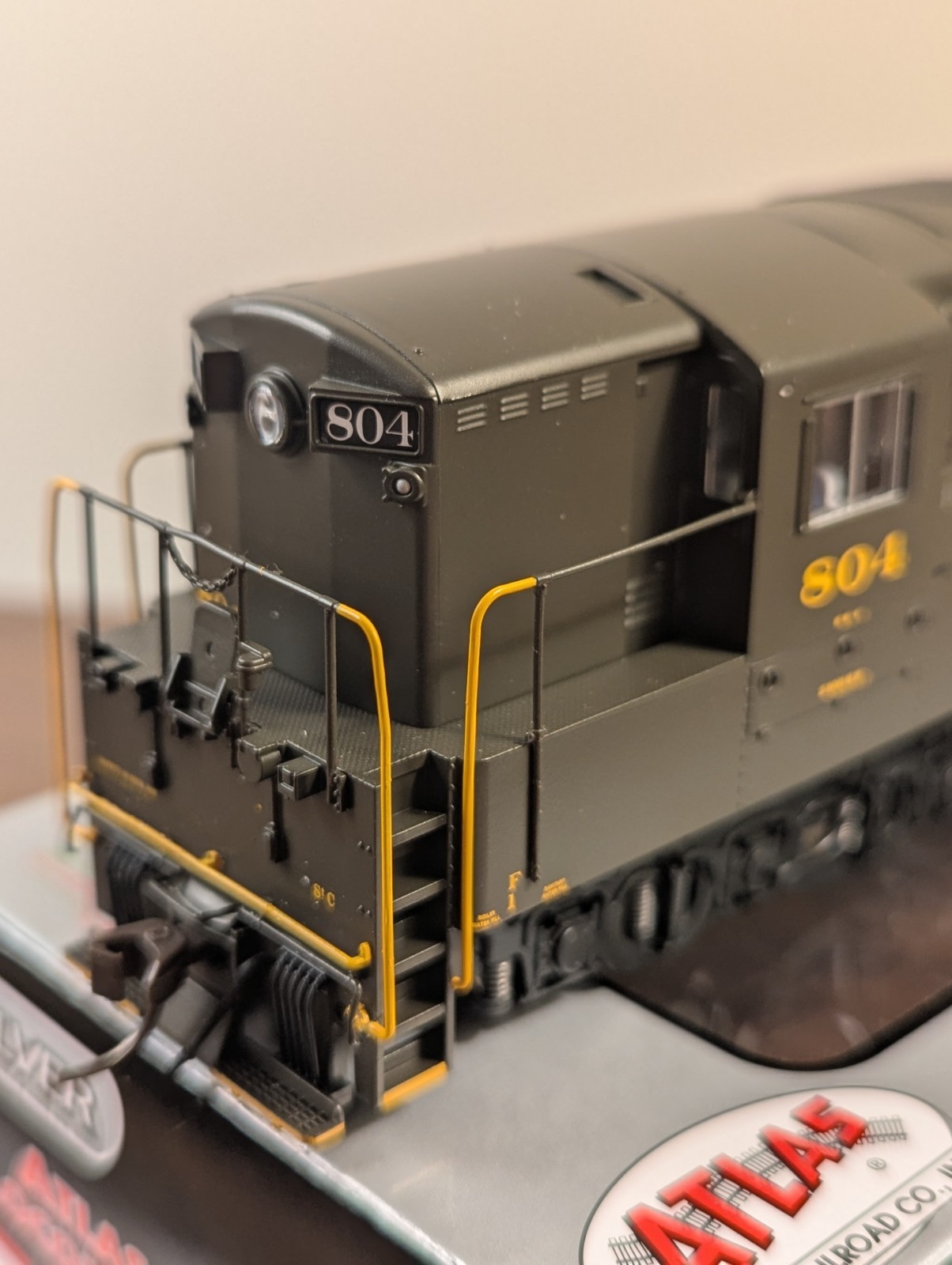 Atlas Master Silver Series HO Scale FM Trainmaster Reading #804 DCC Ready
