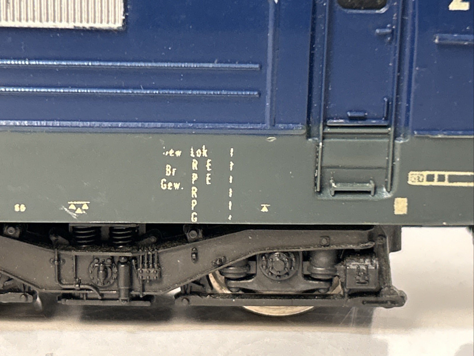 Lima Italy HO Scale 8032 Electric Loco DB #410001 AEG Berlin Line Powered Cool!